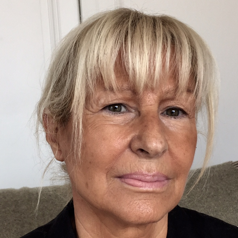 Mme Eliane FERRE